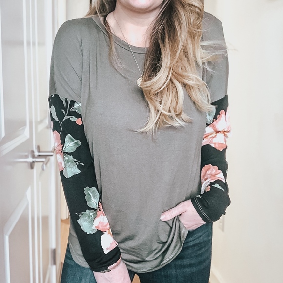 Carolyn Floral Long Sleeve Top - Picture 2 of 4